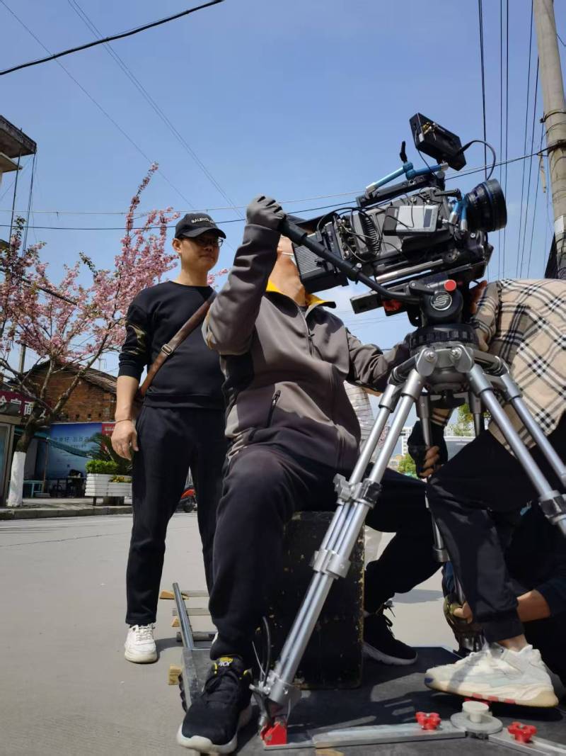 北仑区广告片拍摄：快消品牌爆款之选，网感内容适配社媒传播！