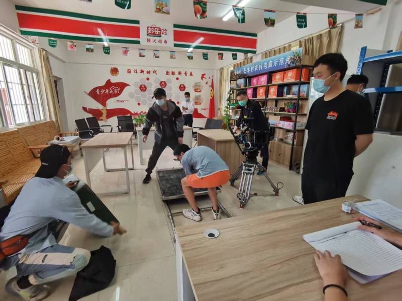 北仑区广告片拍摄公司：极简主义践行者，少即是多的视觉哲学